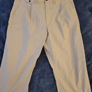 Banana Republic Men's 34x32 Cream Relaxed Tapered Fit Dress Pants